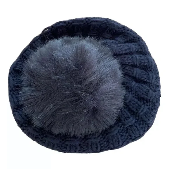 Kyi Kyi | Accessories | Kyi Kyi Canada Os Chunky Hand Knit  display picture 1